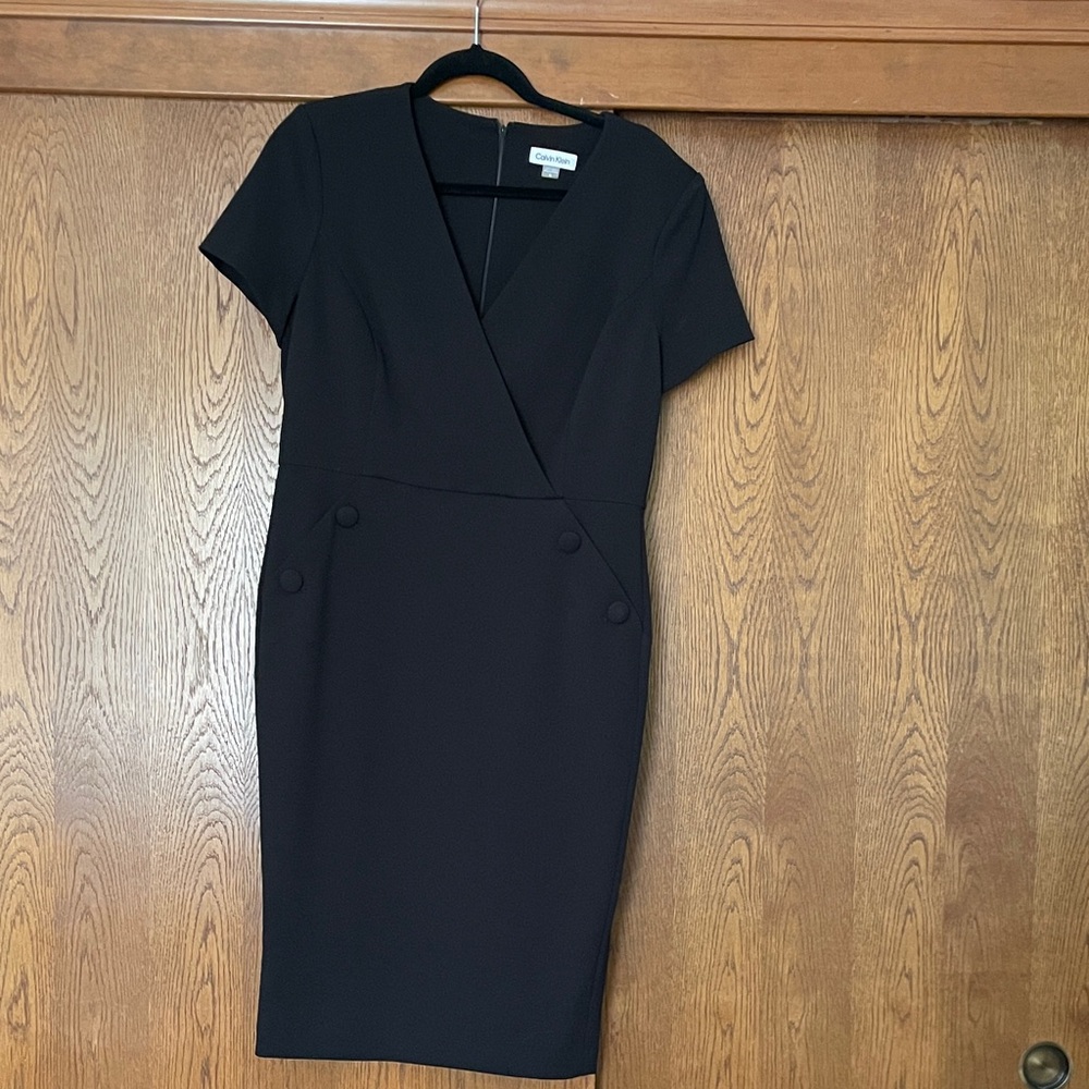 Calvin Klein Black Short-Sleeve Wrap Sheath Dress